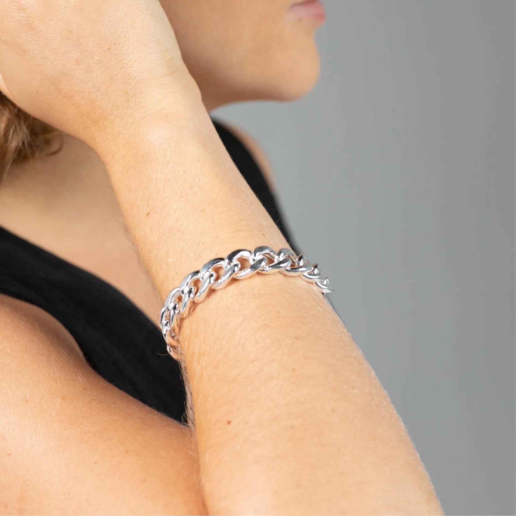 17MM OVAL DIAMOND CUT CURB BRACELET