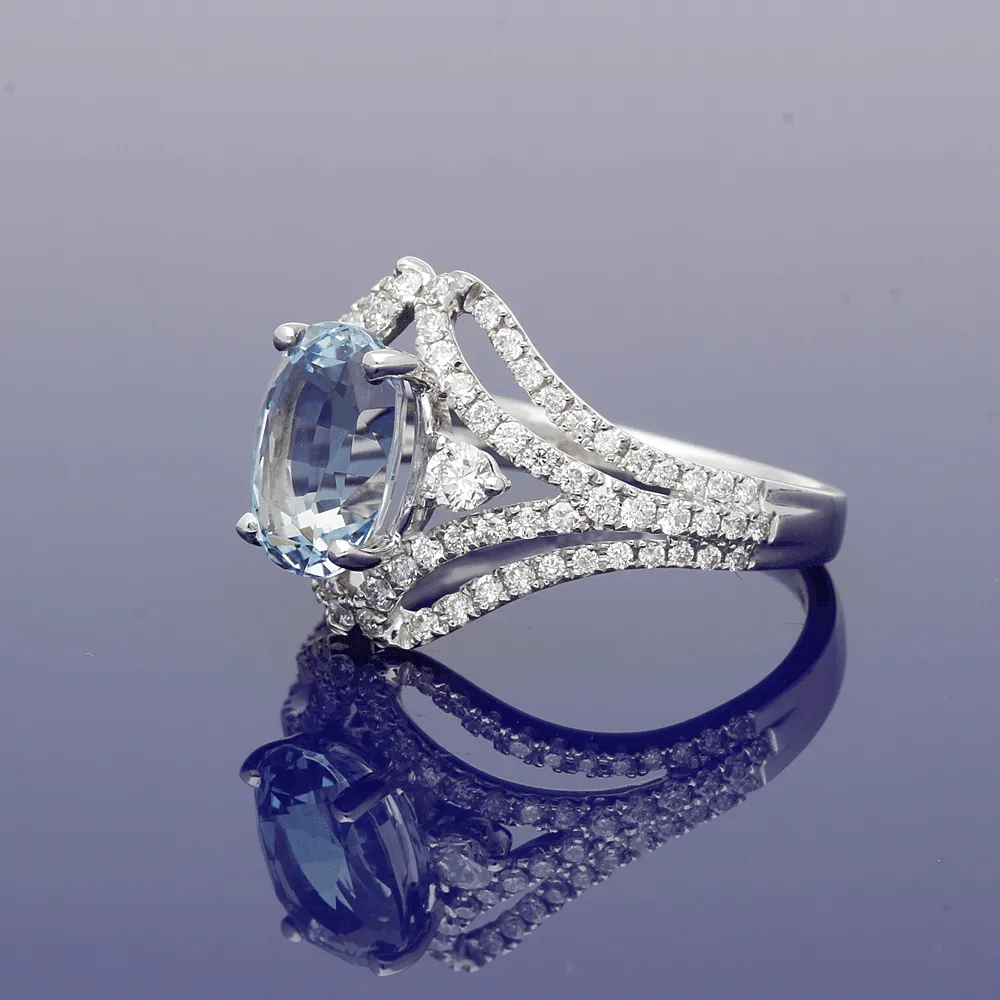 18ct White Gold Aquamarine & Diamond Ring