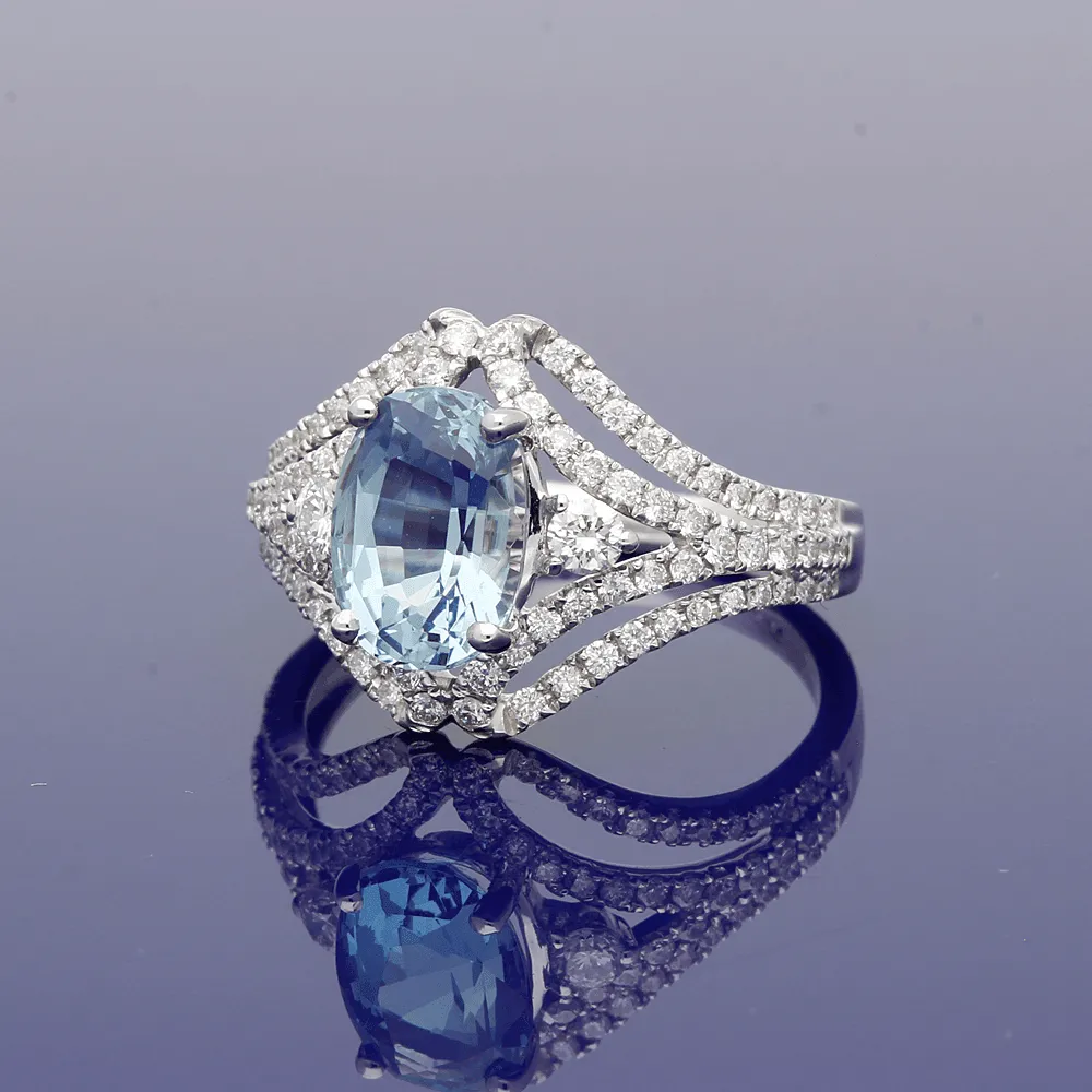 18ct White Gold Aquamarine & Diamond Ring