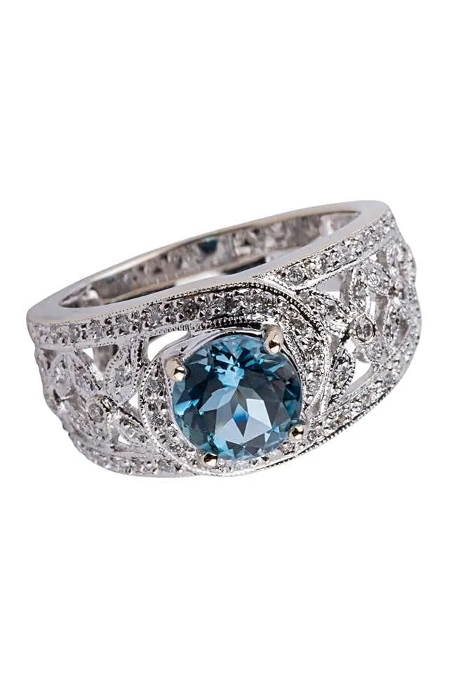 18k White Gold Santa Maria Aquamarine and Diamond Ring