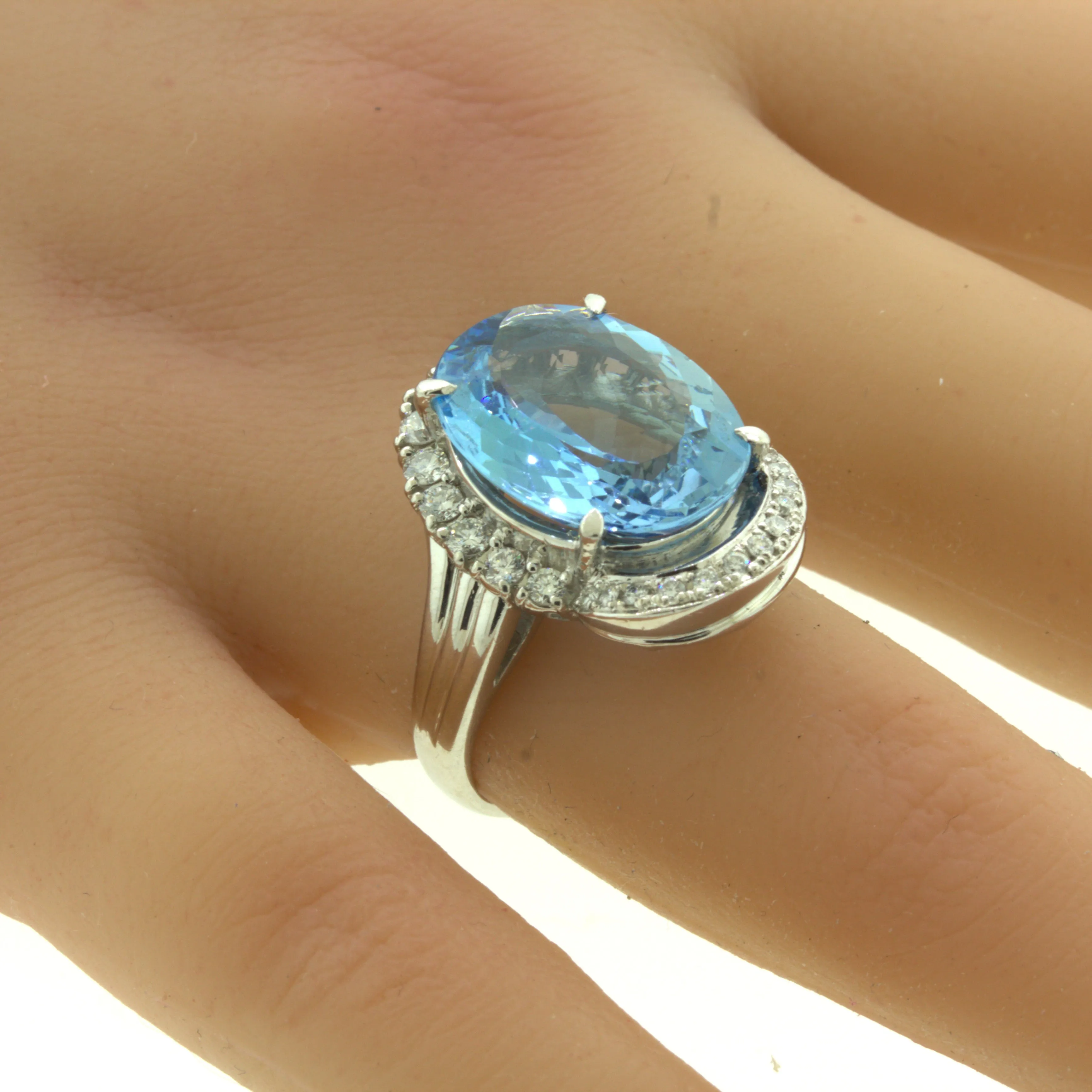 9.09 Carat Aquamarine Diamond Platinum Ring