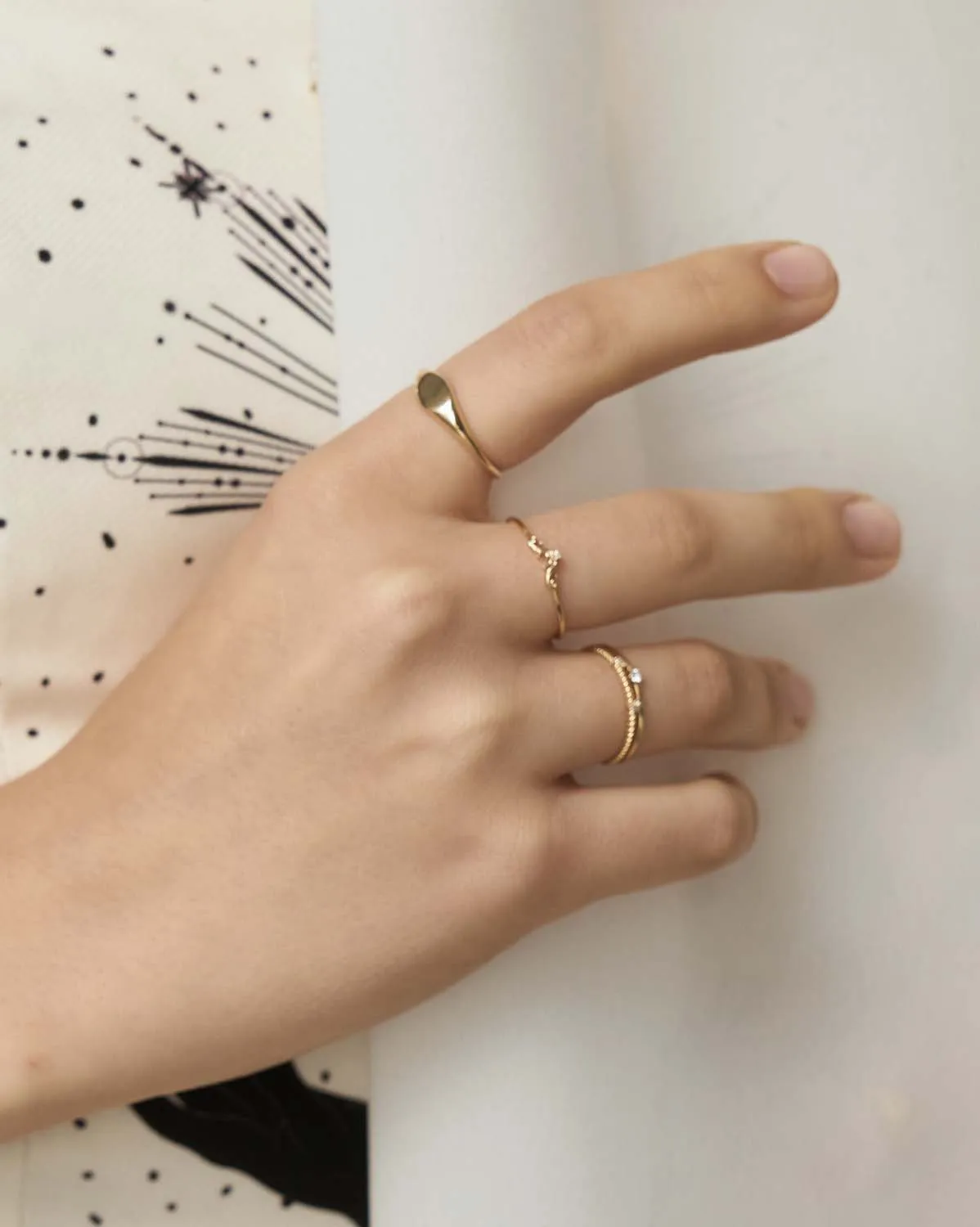 Alice Solid Gold Wishbone Ring