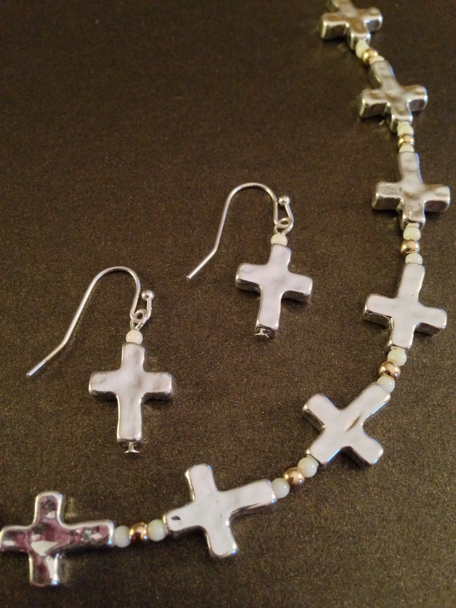 All Around Cross Necklace Set (Ivory)