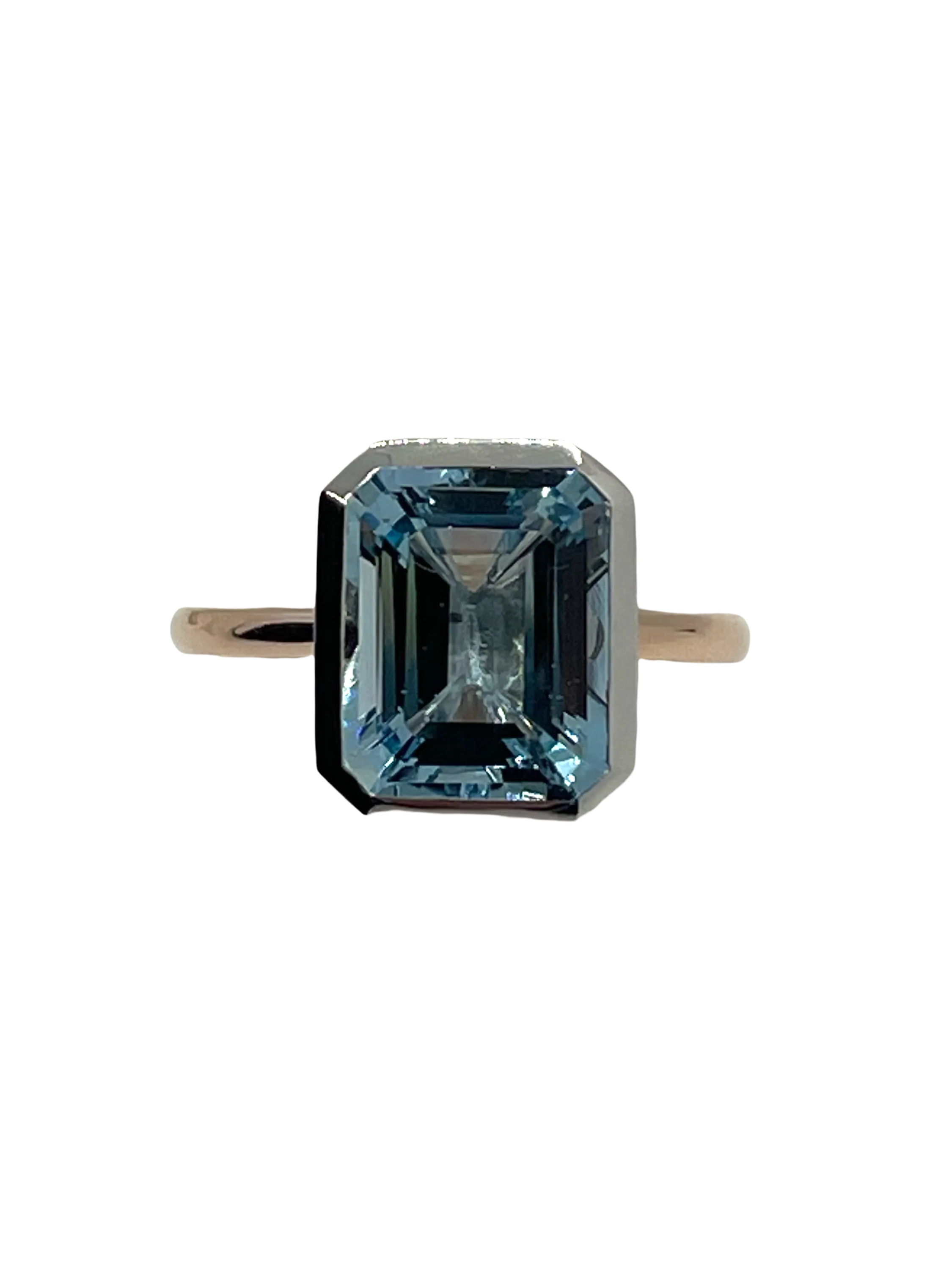 Aquamarine Engagement Ring Bevel Edged on 18k Rose Gold