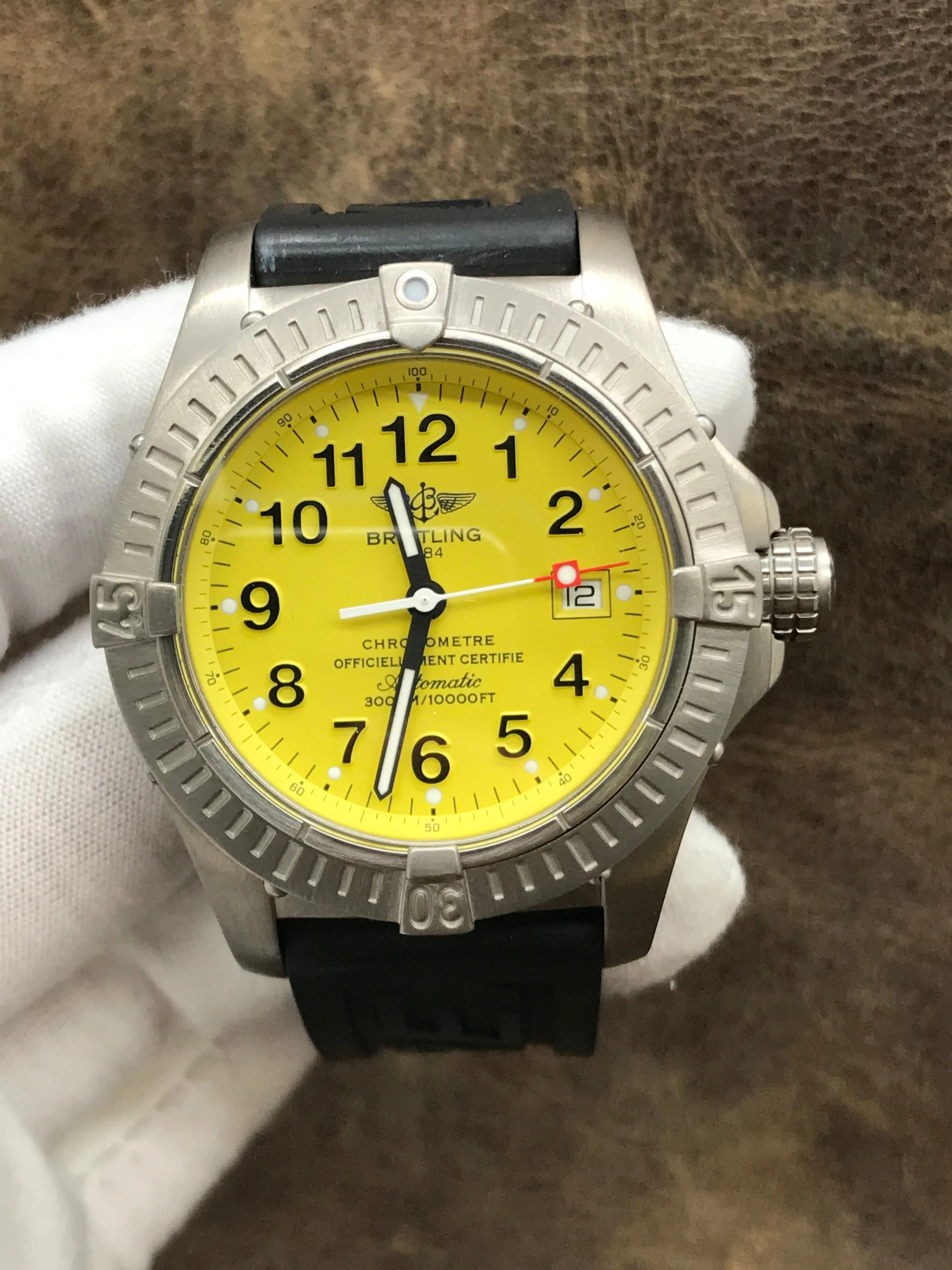 Breitling Avenger Seawolf E17370 Yellow Dial Automatic Men's Watch