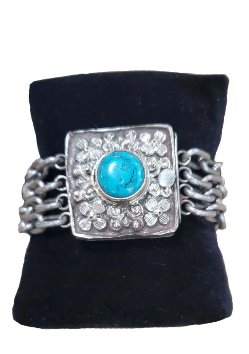 Erin Knight Vintage Clasp Bracelet with Turquoise Stone