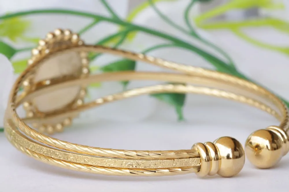 GOLD VICTORIAN BRACLET