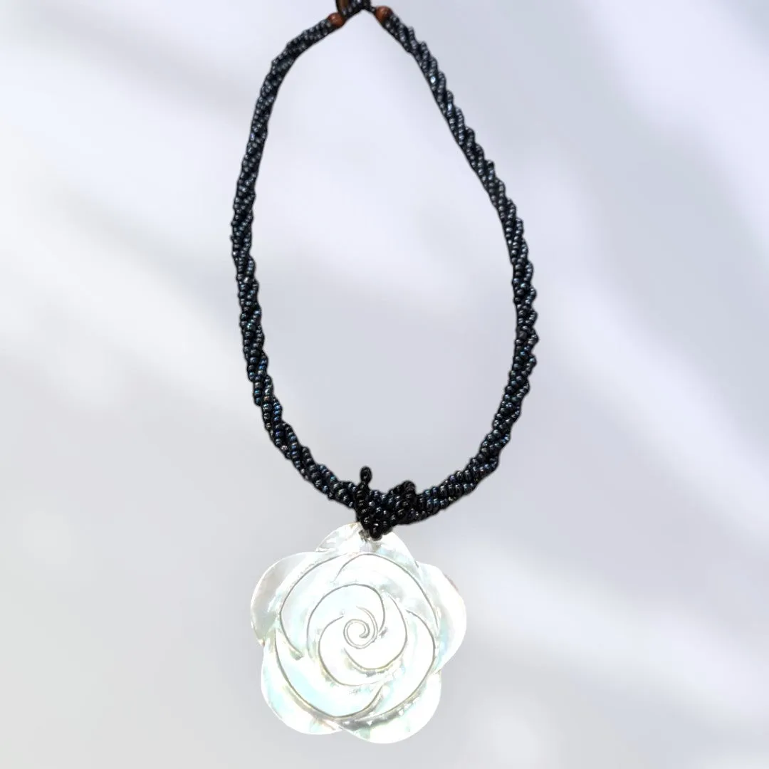 Hawaiian Style Beaded Shell Necklace –  Rose Motif