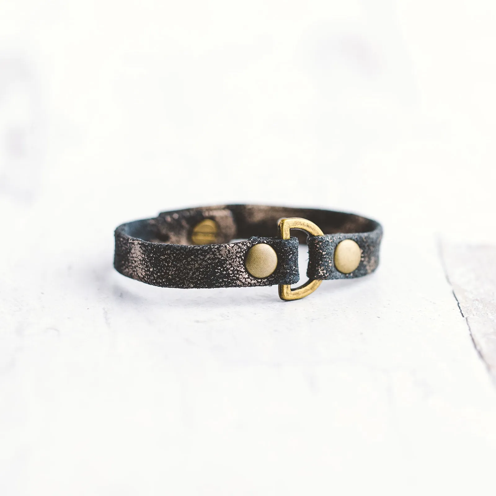 Men's Do Good Bracelet - Antique Brass