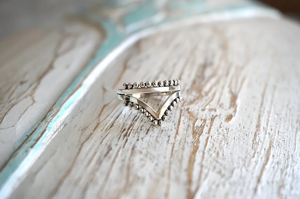 Silver Peakdot Ring